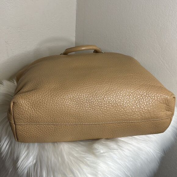 💯 Authentic Prada Tote Bag, Two- Way🍀 - Picture 5 of 16